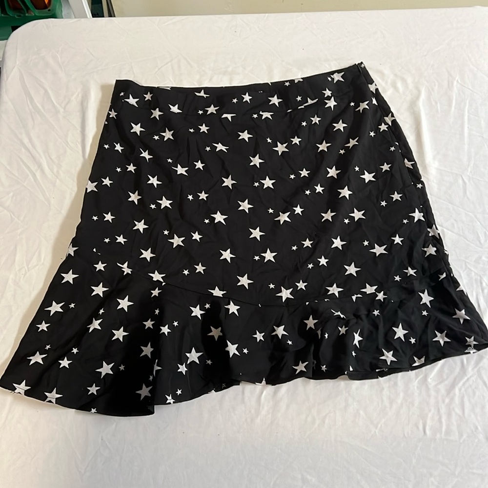 NWT Nasty Gal Black and White Star Skirt in Size 12